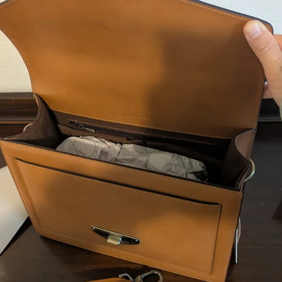 Tan Leather Women's Bag - Picture 2 of 4